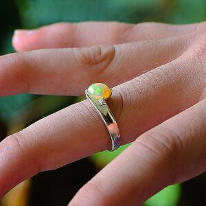 Elegant FIRE OPAL Ring Womens