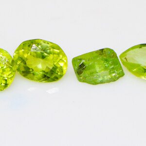 Loose Peridot Gemstones Lot