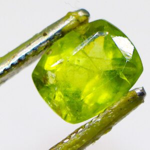 Lovely Peridot Gem for Sale