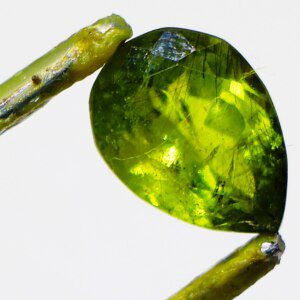 Pear Shape Peridot Gemstone