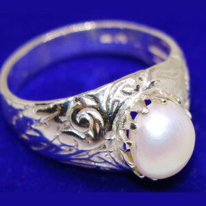 Pearl Gemstone Ring