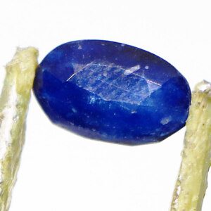 Brilliant cut sapphire loose gemstone - radiant sparkle