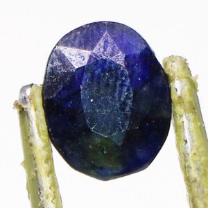 Invest in brilliance: GIA certified sapphire loose stone