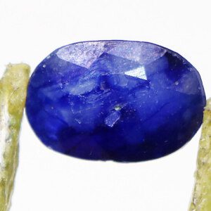 Raw sapphire loose gemstone - unique beauty