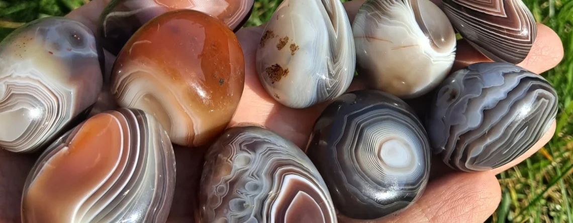 Different Agate Tumble Stones