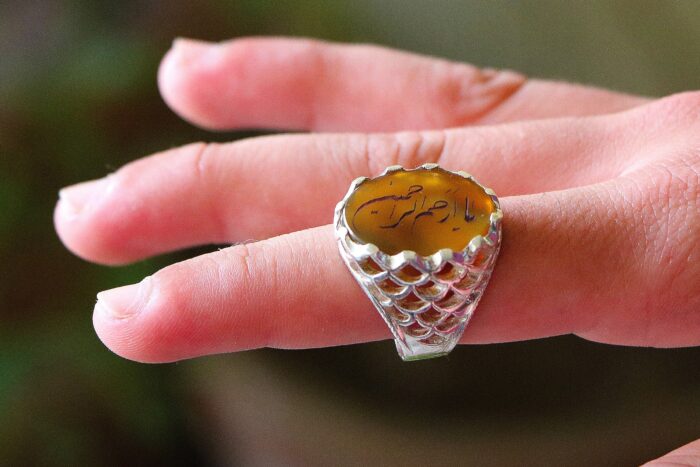 Elegant Islamic Engraved Agate Ring - Handcrafted Beauty - Image 4