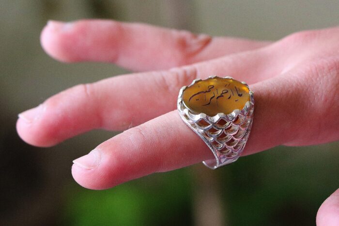 Elegant Islamic Engraved Agate Ring - Handcrafted Beauty - Image 5